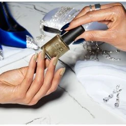 CND Vinylux Nail Polish, Glitter Sneaker -CND Butik 639370009421 2