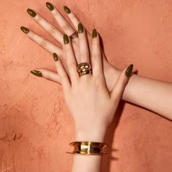 CND Vinylux Nail Polish, 403 Olive Grove -CND Butik 639370009834 4