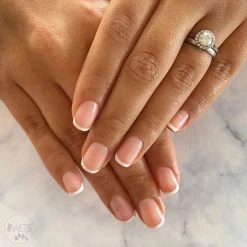 CND Vinylux Nail Polish, 103 Beau 11 CND Vinylux Nail Polish, 103 Beau -CND Butik 639370098661 3